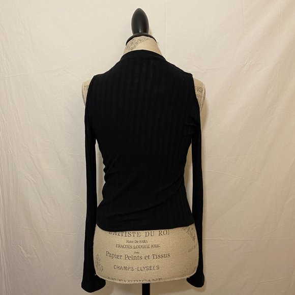 Kendall & Kylie Black Long Sleeve Cold Shoulder Top - Picture 2 of 4